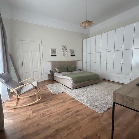 La Strada Central Apartament Oradea Ngoại thất bức ảnh