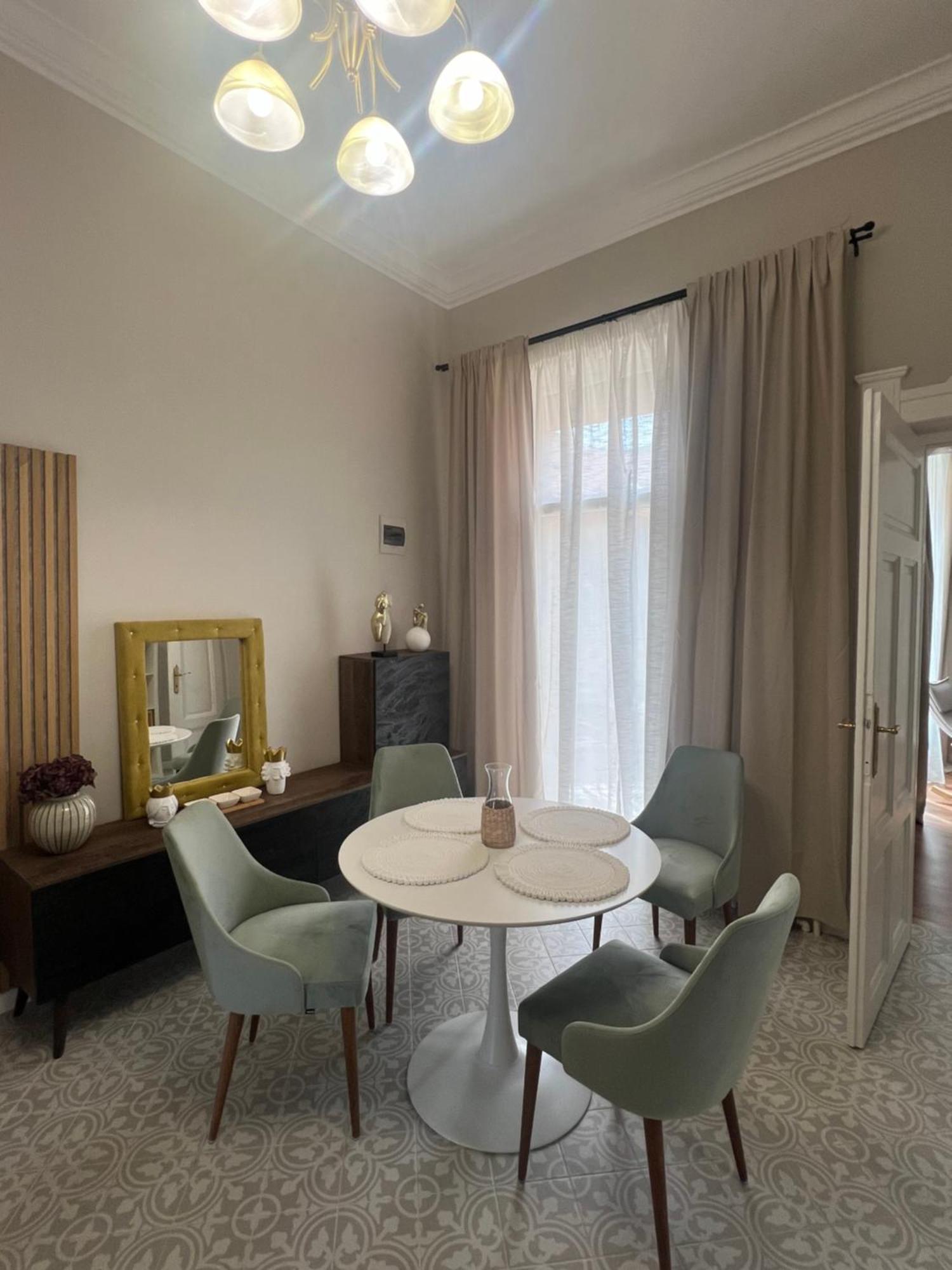 La Strada Central Apartament Oradea Ngoại thất bức ảnh
